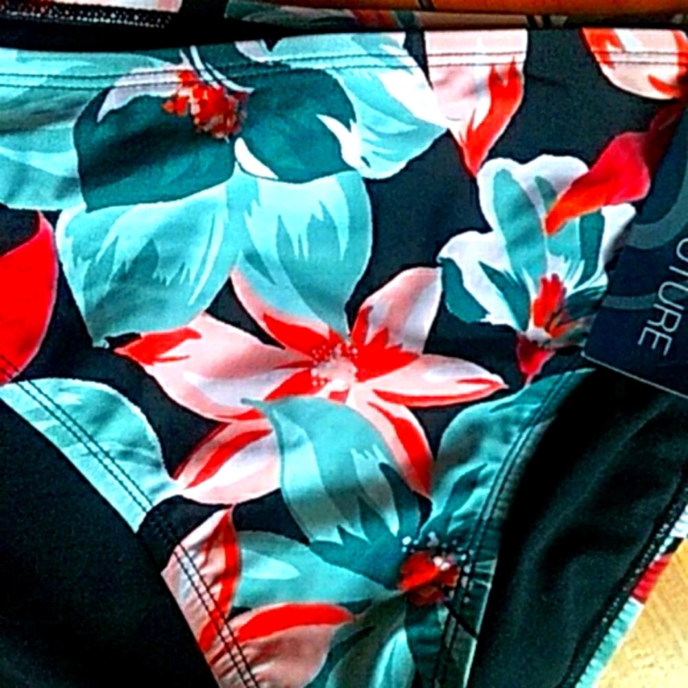 Bikini Set. - Picture 2 of 6